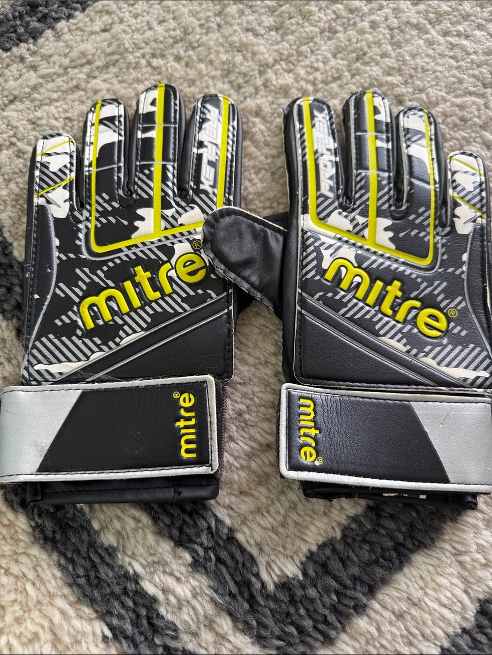 Mitre Black & Yellow Goalkeeper Gloves for Men